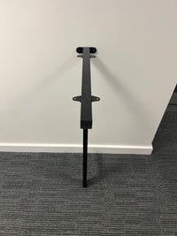 Cantilever leg for desk or worktop