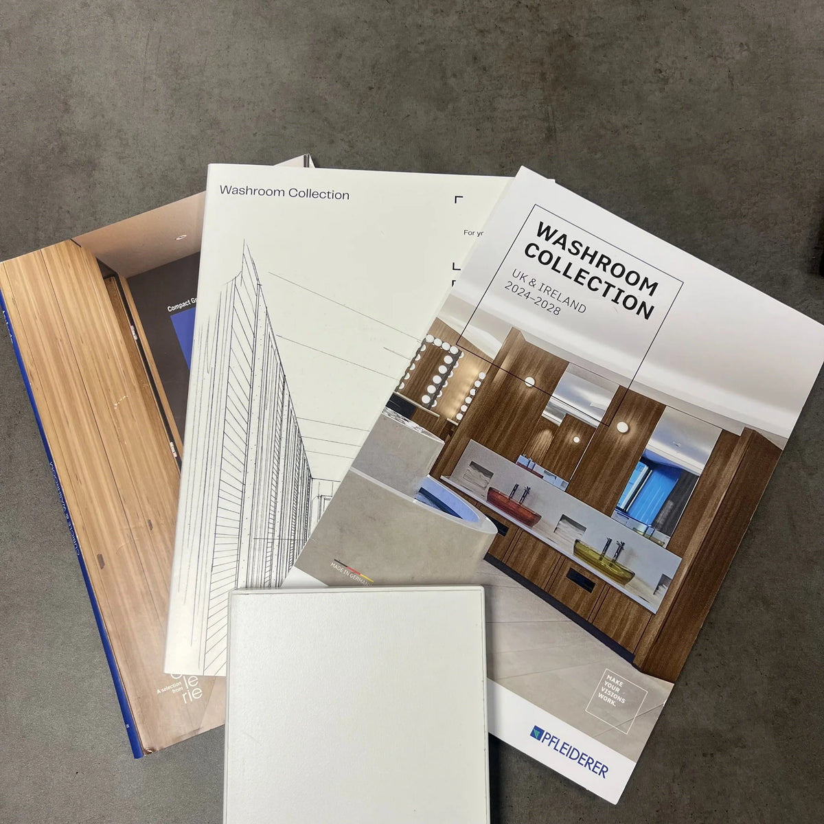 Postformed laminate colour sample pack and chip charts